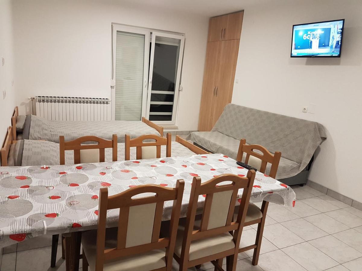 Dass Apartmani Banja Luka Eksteriør billede